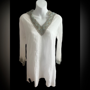 Sulu‎ White cotton embroidered Gold/Aqua Beaded Tunic size 6
